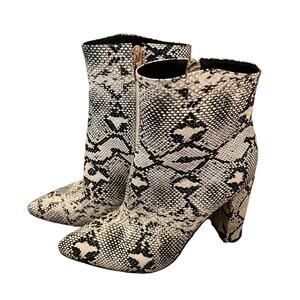 Wetkiss Fashion Women 4” Bootie Boots Sexy Faux Snake Skin Size 8
